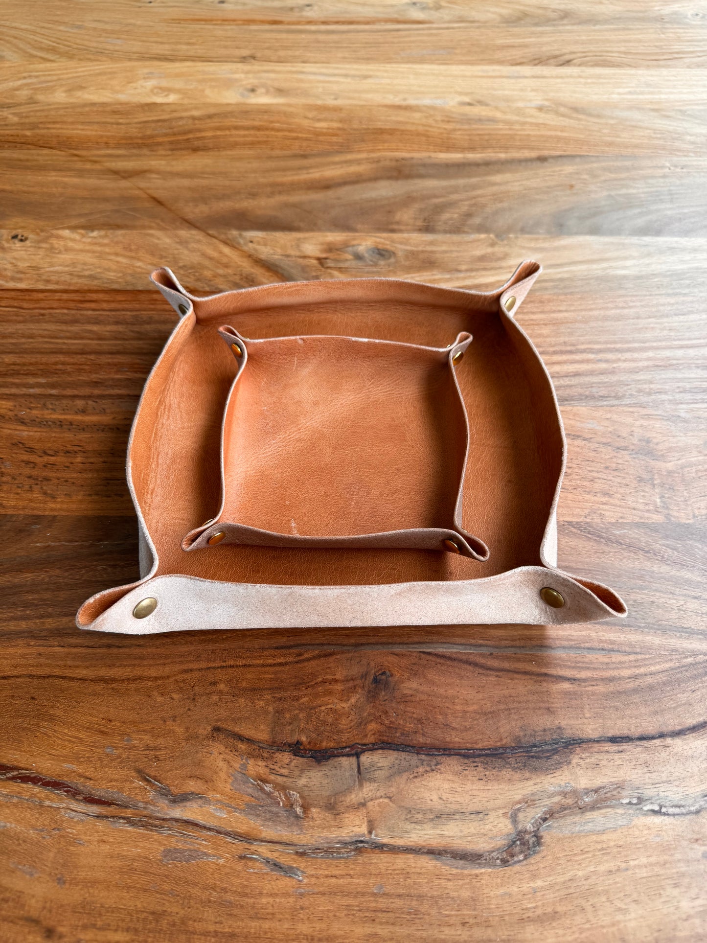 Black Oak Leather Valet Tray