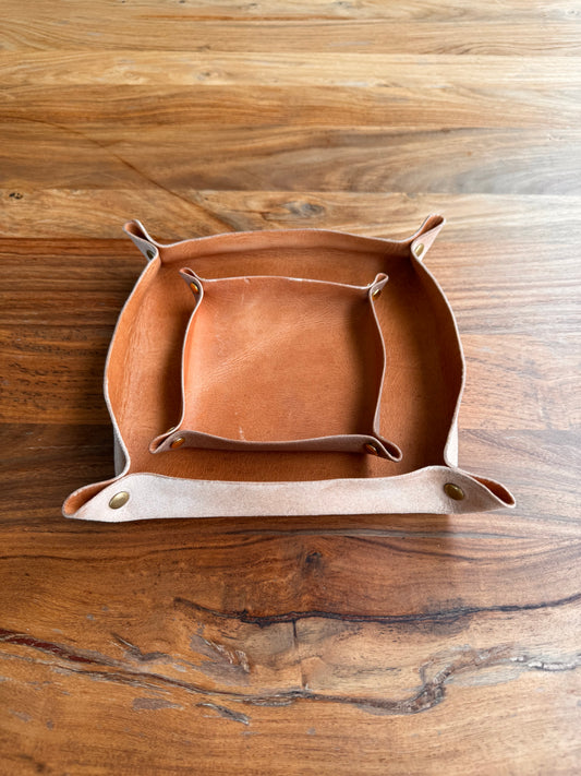 Black Oak Leather Valet Tray
