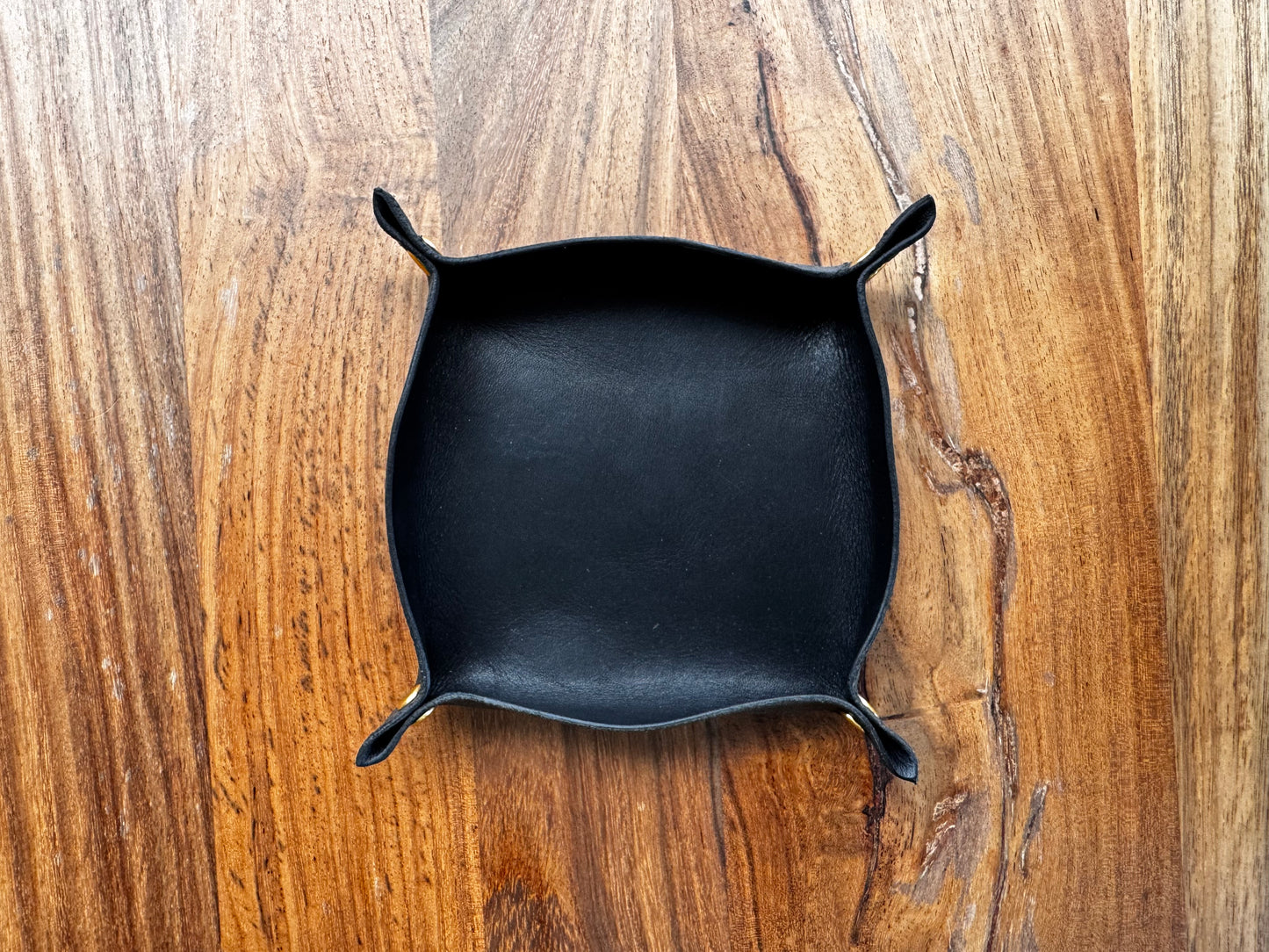 Black Oak Leather Valet Tray